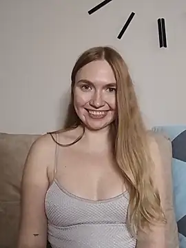 kisavixen - KisaVixen's free webcam - UK Sex Cams