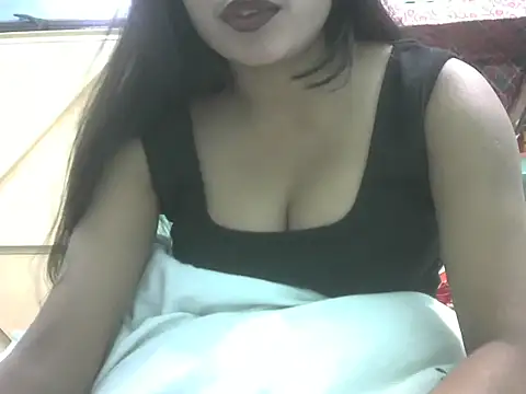 Lovely-Pandey webcam