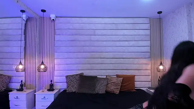 VictoriaaBlair webcam