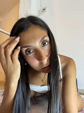 maddyx__ - MaddyX__'s free webcam - UK Sex Cams