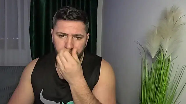 Gold_Alpha_Boy webcam