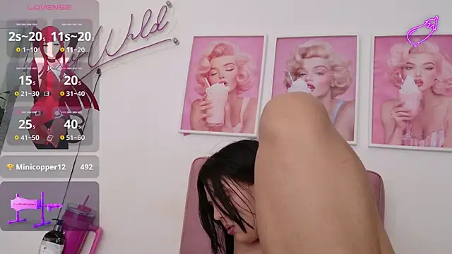 Adele_LatinLady webcam