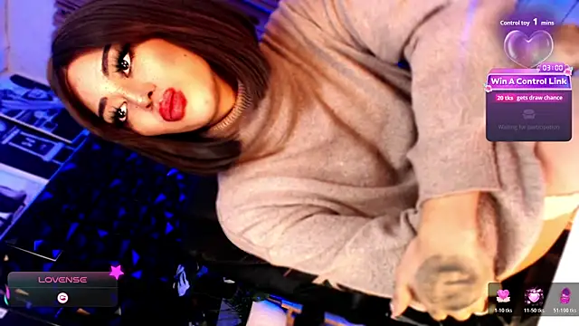 KYLIE_SHEMALE webcam