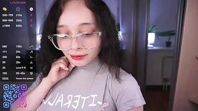 HannaHayles from StripChat is Freechat