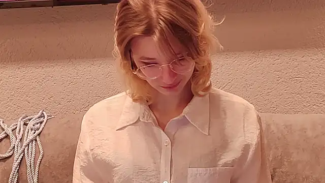 silva-tailll - Silva-Tailll's free webcam - UK Sex Cams