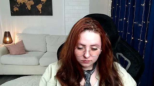 Hennessy_bunny webcam