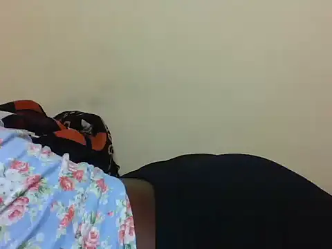 nodia32 - Nodia32's free webcam - UK Sex Cams