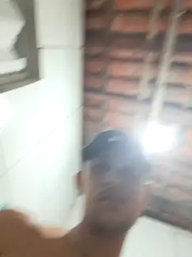 menezes2105 - Menezes2105's free webcam - UK Sex Cams