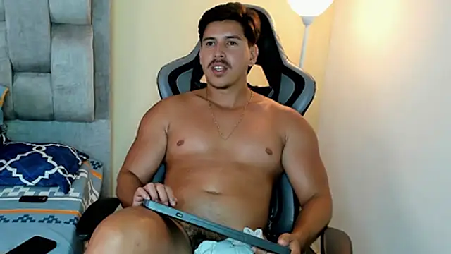 victor_vixen - Victor_vixen's free webcam - UK Sex Cams