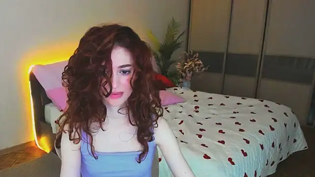 christinaconteeree - ChristinaConteeree's free webcam - UK Sex Cams