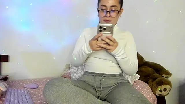 min-ji - Min-ji's free webcam - UK Sex Cams