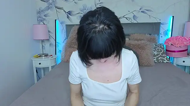 minimolly_ - Minimolly_'s free webcam - UK Sex Cams