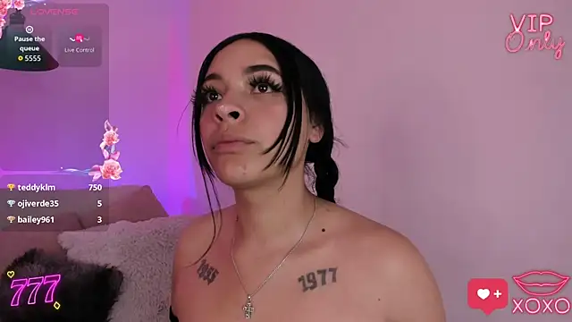 miaamillerr1 - MiaaMillerr1's free webcam - UK Sex Cams