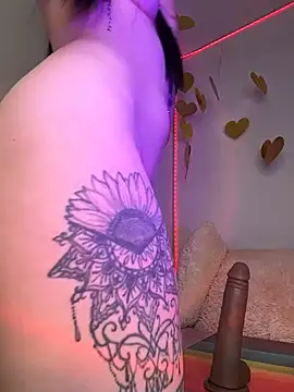 giannamagari_ - GiannaMagari_'s free webcam - UK Sex Cams