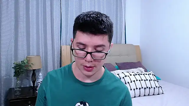 blackfoxxx69 - BlackFoXXX69's free webcam - UK Sex Cams