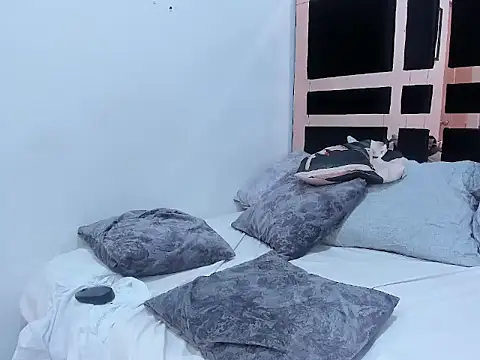 crystalstonee webcam