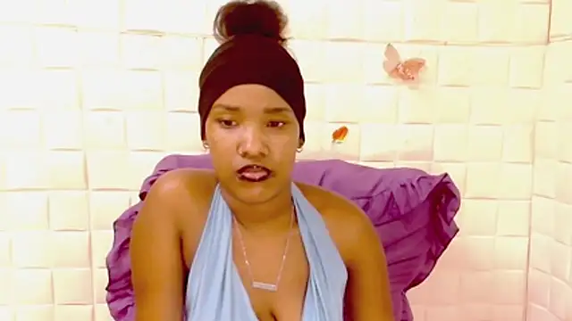 EroticSexyPrada webcam