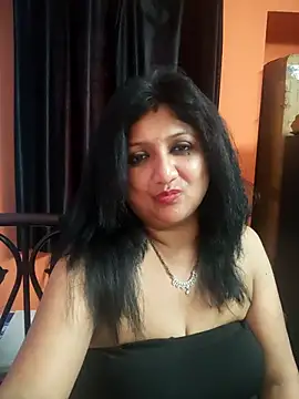 Webcam Model (horny_lizia)  is live.Free join now!