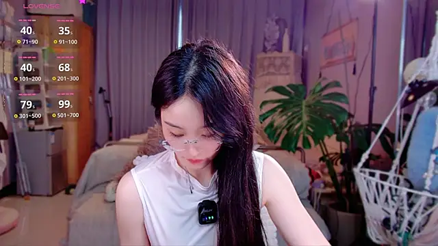 美女JaeHartMorn在线直播