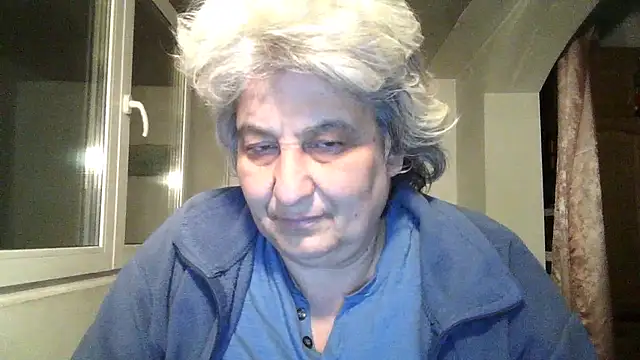 ExquisiteMature webcam