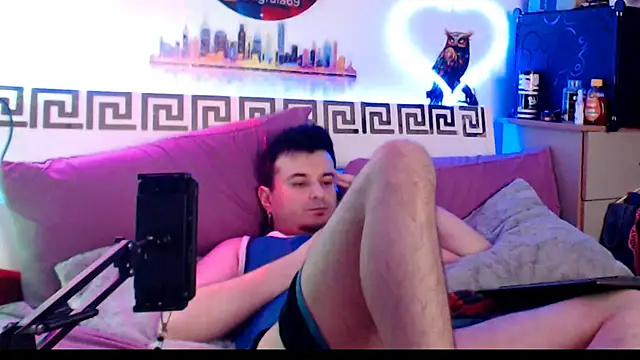 iuligruia69 - Iuligruia69's free webcam - UK Sex Cams