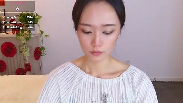 美女Nitamade79在线直播