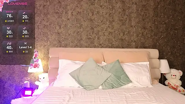 auram00n - AuraM00n's free webcam - UK Sex Cams