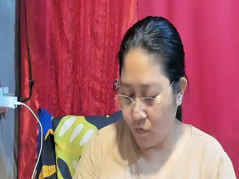 PINAYSUNSHINE38 webcam