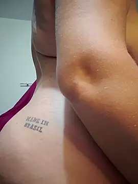 Escarlate4you_ webcam