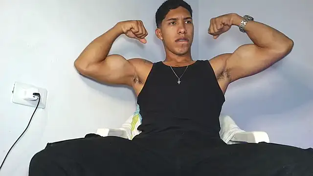 maximo_vega_newv - Maximo_vega_newv's free webcam - UK Sex Cams