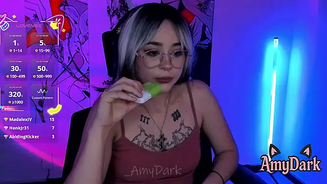 _AmyDark - Live Cam