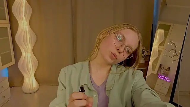 alicacohill - AlicaCohill's free webcam - UK Sex Cams