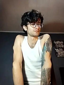 Loggan_donnelly webcam