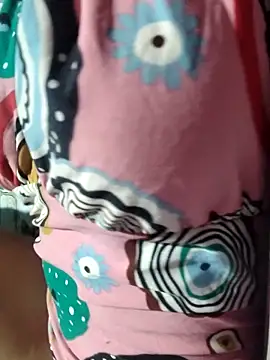 LovelyAuspices webcam