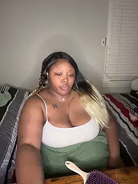 Chocolatebunnyxx96 webcam