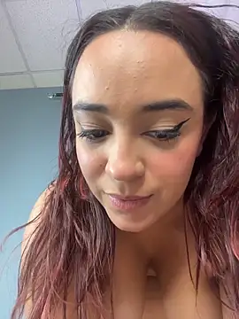 NaughtyNinnaXXX webcam