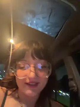 urpuppymoon's live cam