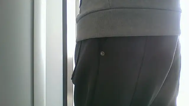 nole_china7 (Ask my age) - talk / fun / cum