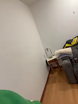 Webcam Model (KallyMyller1)  is live.Free join now!