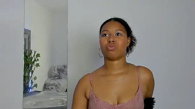 tatianasquirthot webcam