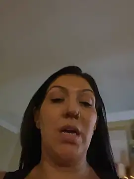 LittleMissEeve webcam