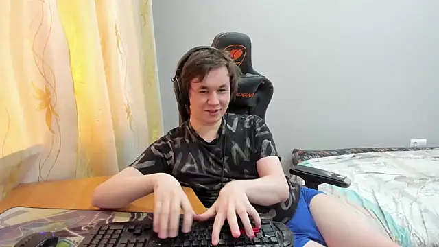 iliaskrislove webcam