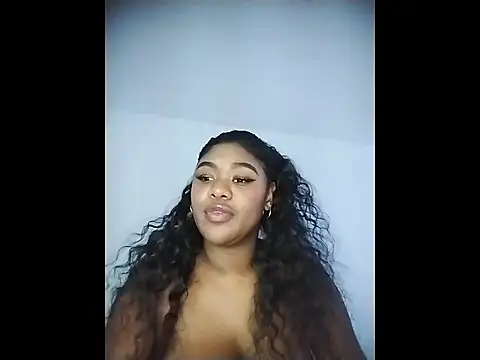 Roonie_garces webcam