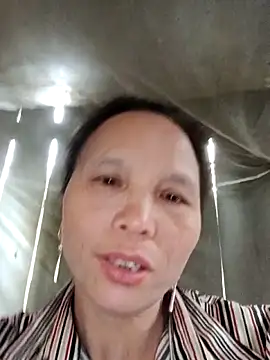 Webcam Model (Tina6886)  is live.Free join now!