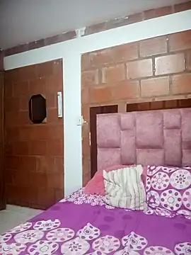 Valentina_belmont webcam