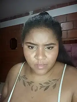 Valentina_belmont webcam