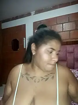 Webcam Model (Valentina_belmont)  is live.Free join now!