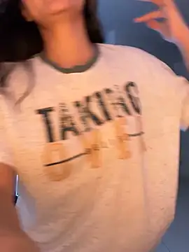 Cat2525's Live Sex Cam Show