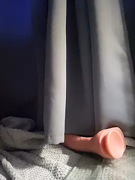 SitOnMyFace8426 webcam