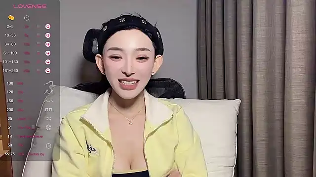 美女kiki-12在线直播